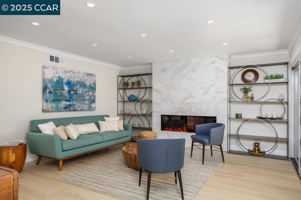 Detail Gallery Image 8 of 33 For 644 Terra Calif Dr #4,  Walnut Creek,  CA 94595 - 2 Beds | 2 Baths