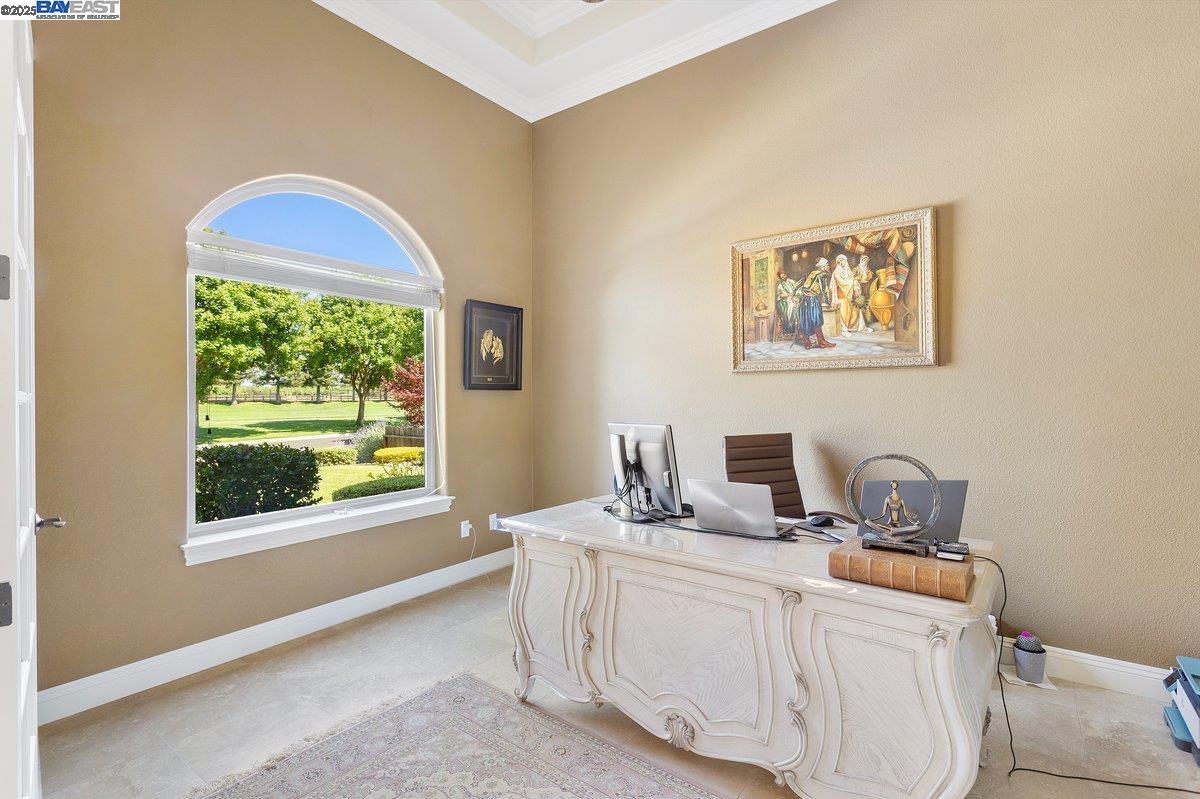 Detail Gallery Image 10 of 54 For 4121 Country Walk Lane, Turlock,  CA 95382 - 4 Beds | 4/1 Baths