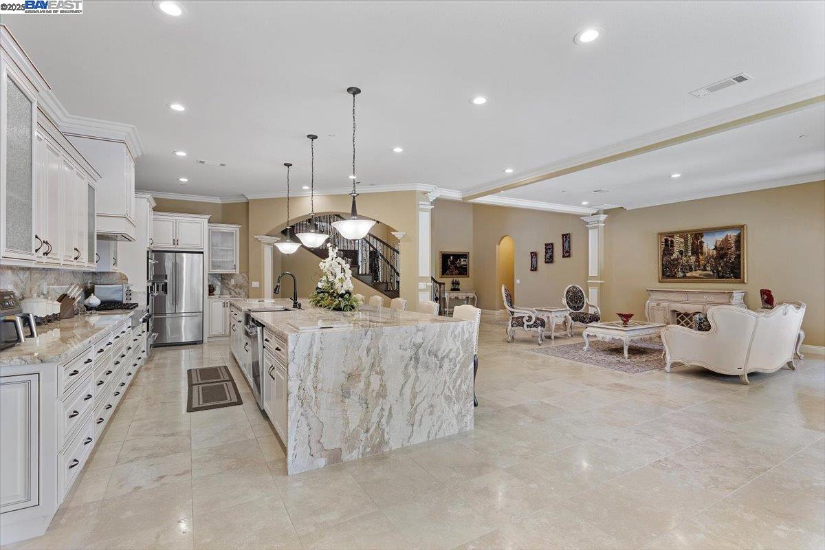 Detail Gallery Image 15 of 54 For 4121 Country Walk Lane, Turlock,  CA 95382 - 4 Beds | 4/1 Baths