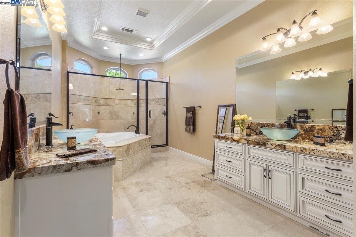 Detail Gallery Image 34 of 54 For 4121 Country Walk Lane, Turlock,  CA 95382 - 4 Beds | 4/1 Baths