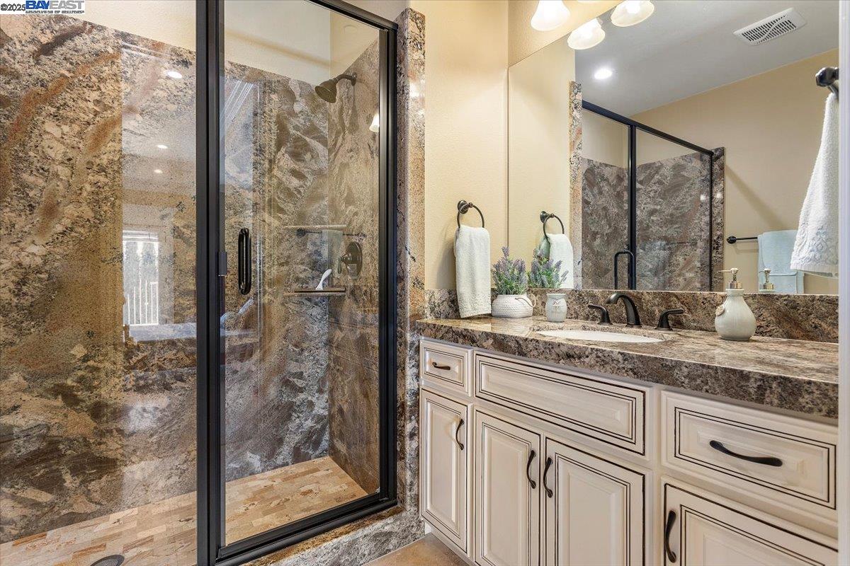 Detail Gallery Image 46 of 54 For 4121 Country Walk Lane, Turlock,  CA 95382 - 4 Beds | 4/1 Baths