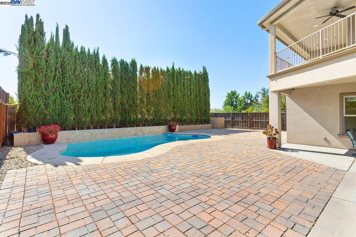 Detail Gallery Image 49 of 54 For 4121 Country Walk Lane, Turlock,  CA 95382 - 4 Beds | 4/1 Baths