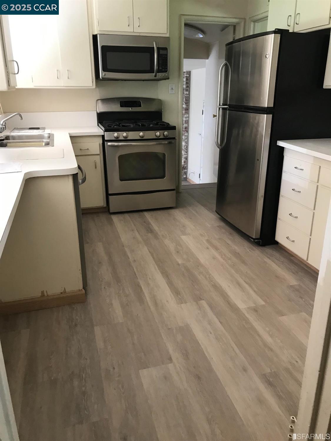 553 Miner Rd, Orinda, California 94563, 3 Bedrooms Bedrooms, 7 Rooms Rooms,2 BathroomsBathrooms,Residential Lease,For Rent,553 Miner Rd,41100493
