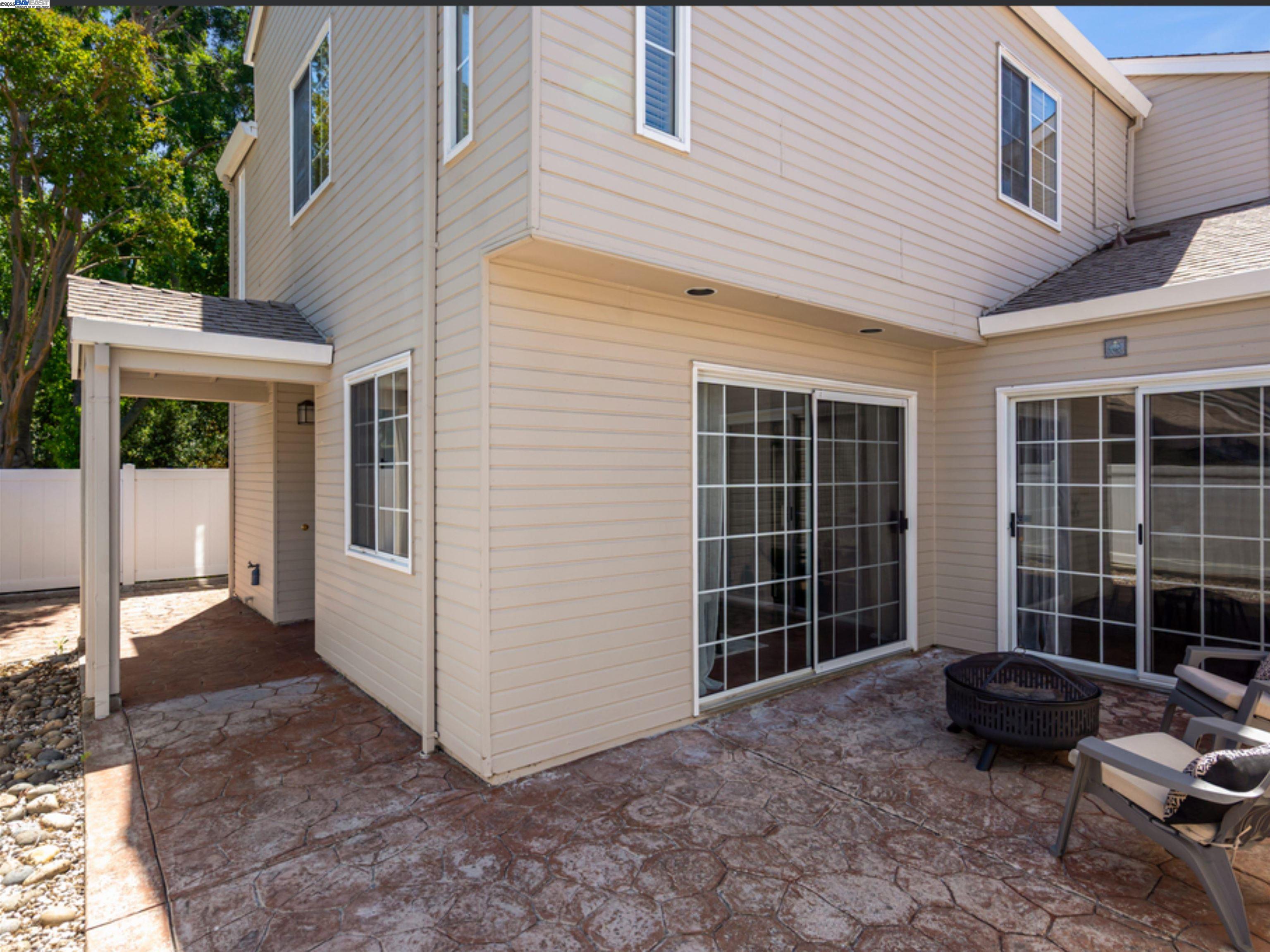 Photo #2: 41100498 Listing 
