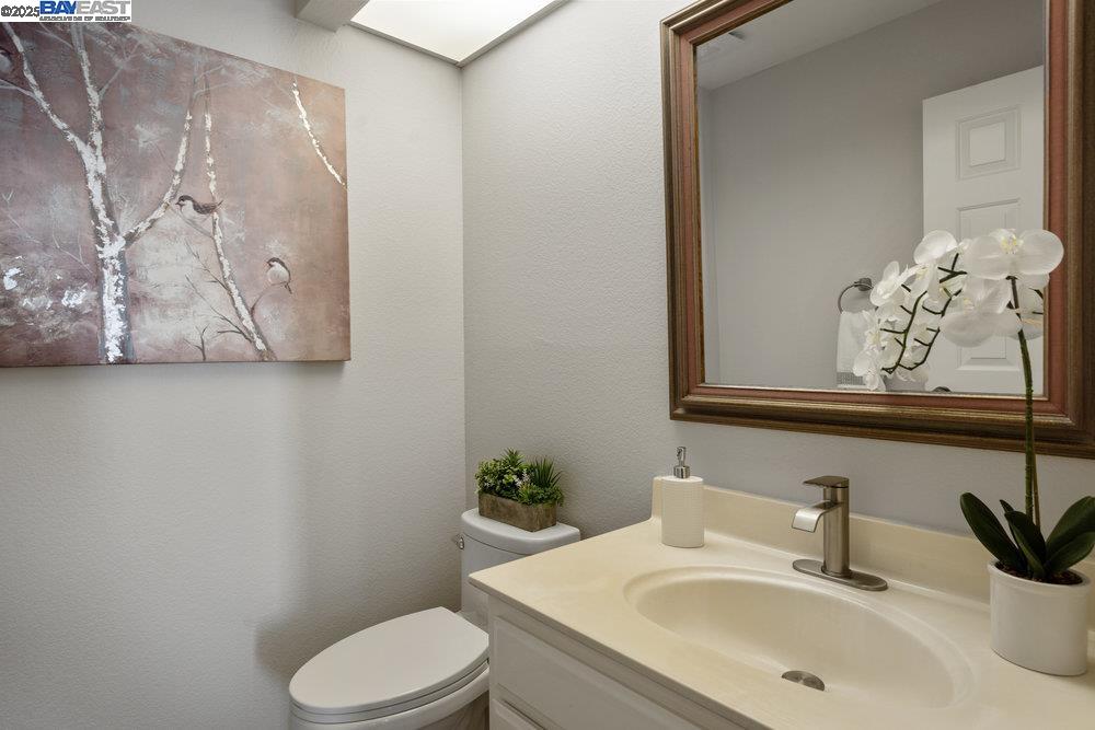 Detail Gallery Image 20 of 28 For 7740 Creekside Dr, Pleasanton,  CA 94588 - 3 Beds | 2/1 Baths