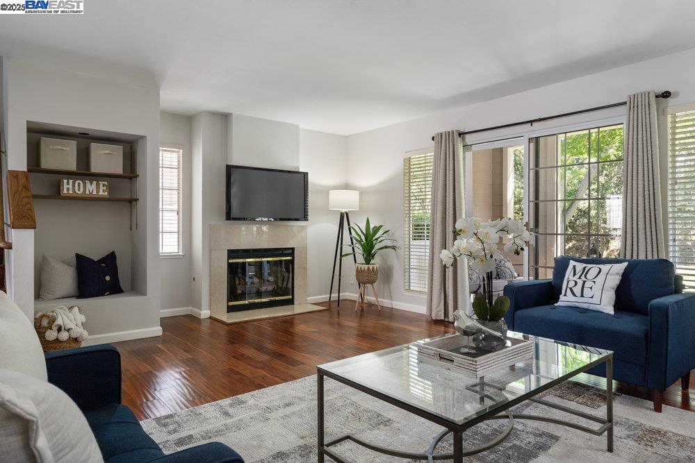 Detail Gallery Image 4 of 28 For 7740 Creekside Dr, Pleasanton,  CA 94588 - 3 Beds | 2/1 Baths