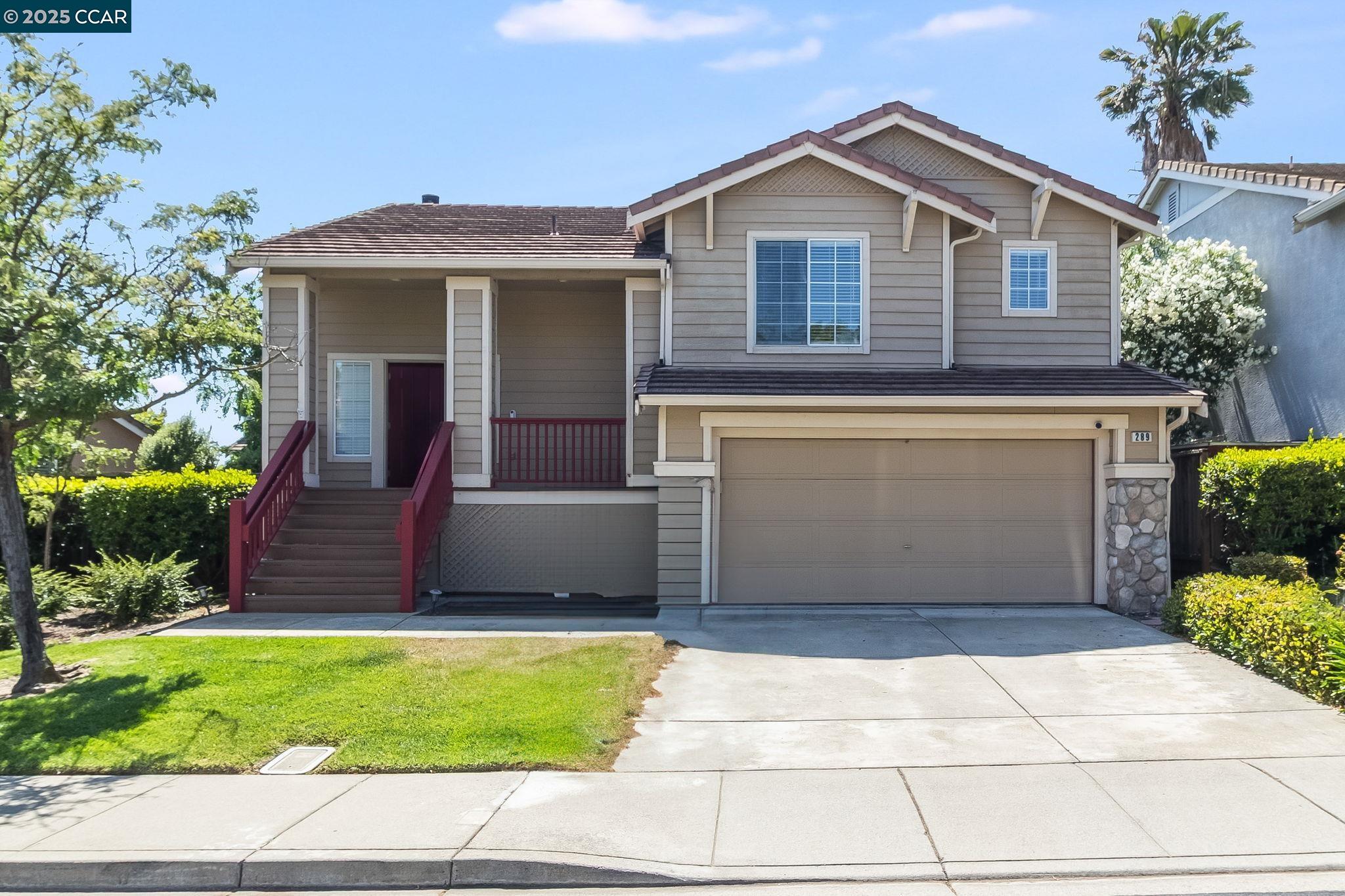 Detail Gallery Image 2 of 39 For 289 Crestview Ave, Martinez,  CA 94553 - 3 Beds | 2/1 Baths