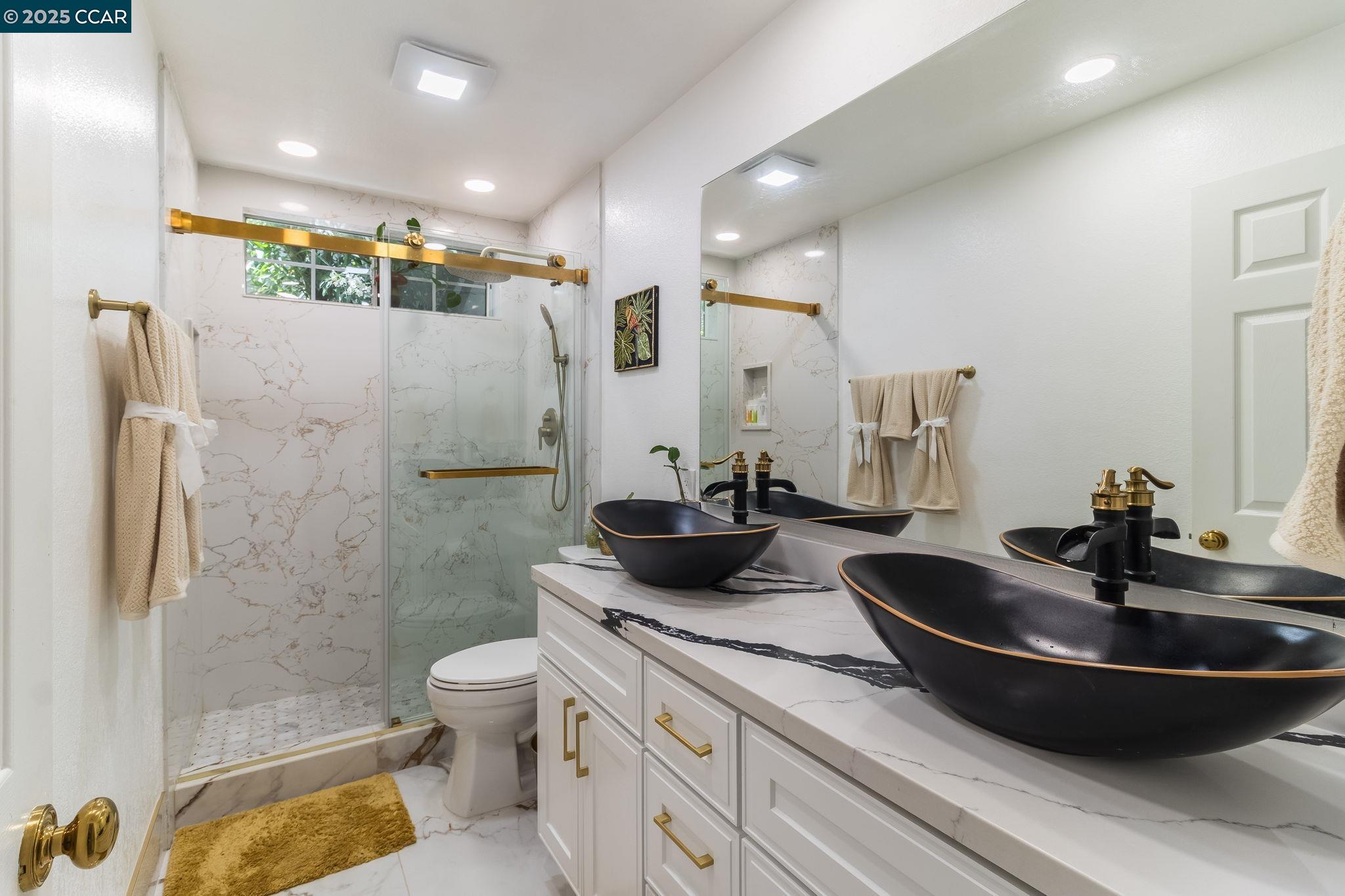 Detail Gallery Image 24 of 39 For 289 Crestview Ave, Martinez,  CA 94553 - 3 Beds | 2/1 Baths