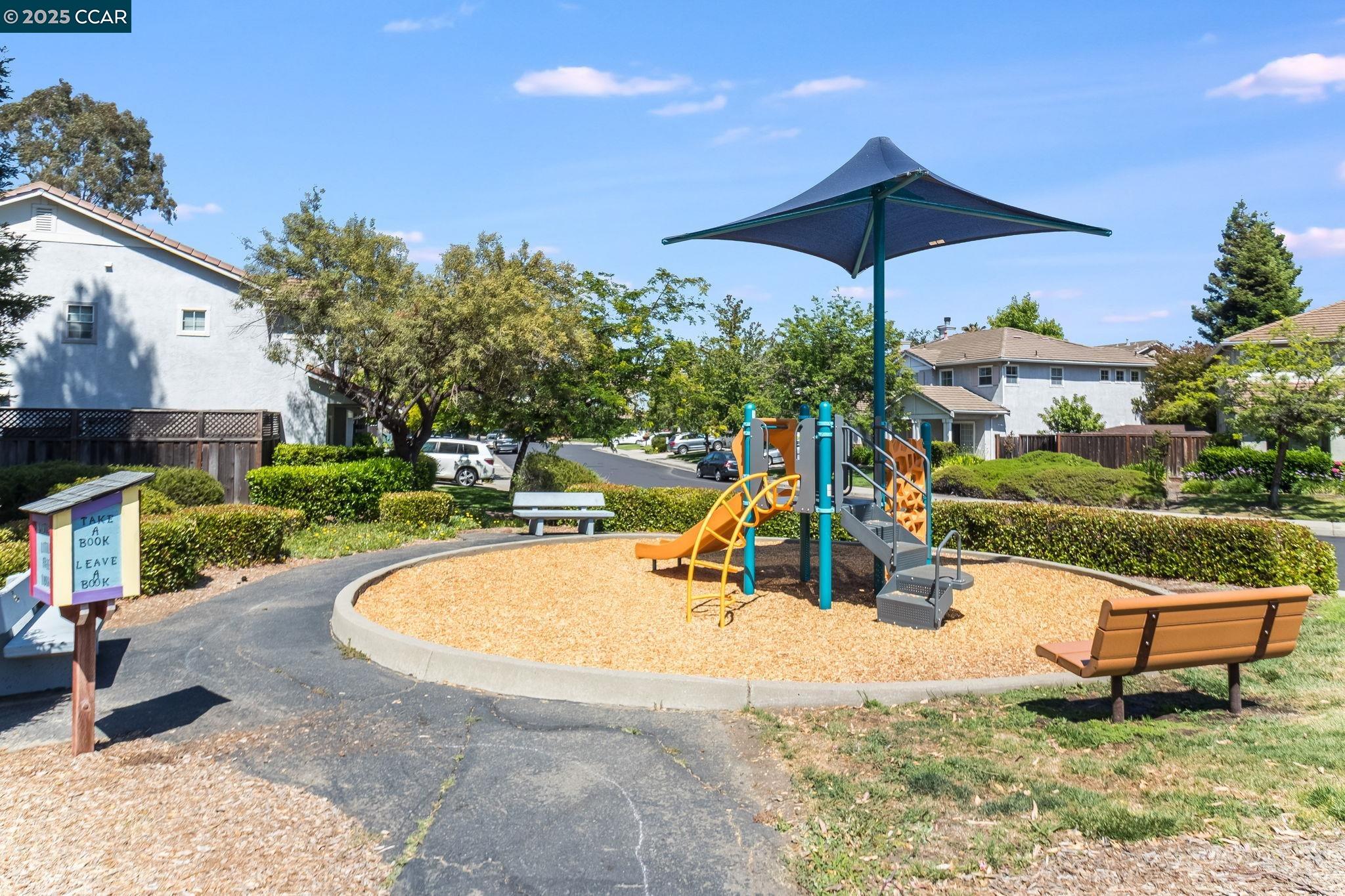 Detail Gallery Image 35 of 39 For 289 Crestview Ave, Martinez,  CA 94553 - 3 Beds | 2/1 Baths