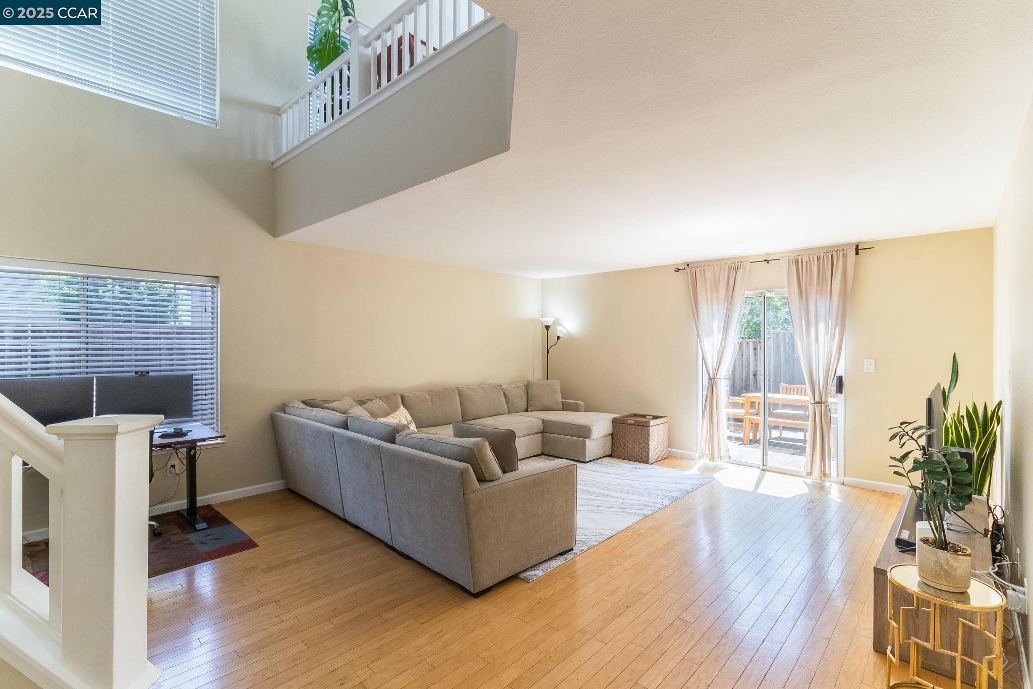 Detail Gallery Image 10 of 39 For 289 Crestview Ave, Martinez,  CA 94553 - 3 Beds | 2/1 Baths