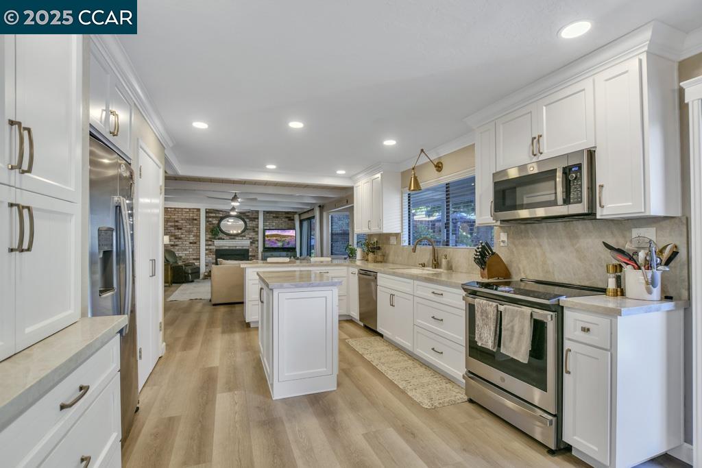Detail Gallery Image 11 of 43 For 308 Bluerock Drive, Antioch,  CA 94509 - 3 Beds | 2/1 Baths