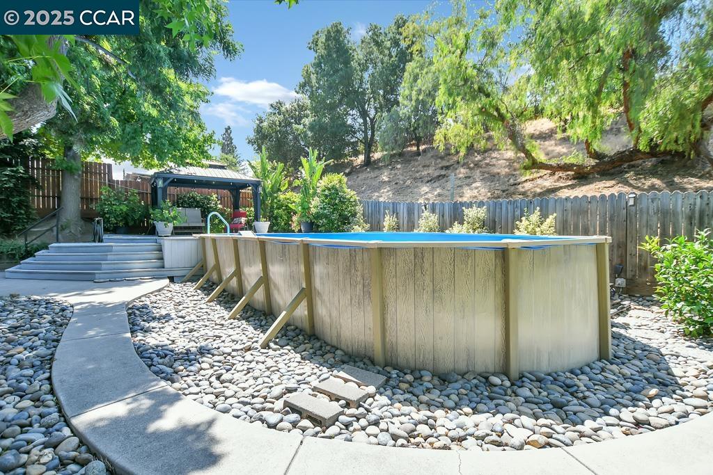Detail Gallery Image 33 of 43 For 308 Bluerock Drive, Antioch,  CA 94509 - 3 Beds | 2/1 Baths