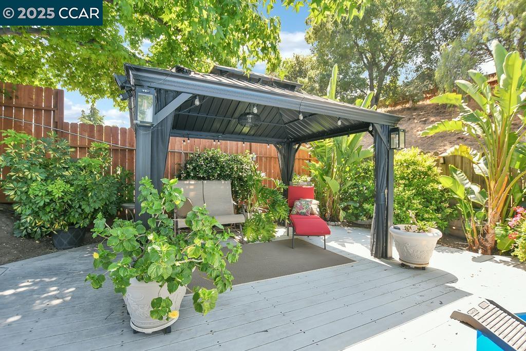 Detail Gallery Image 35 of 43 For 308 Bluerock Drive, Antioch,  CA 94509 - 3 Beds | 2/1 Baths