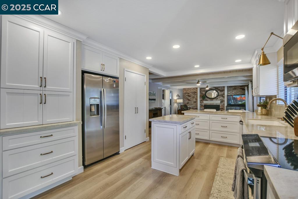 Detail Gallery Image 10 of 43 For 308 Bluerock Drive, Antioch,  CA 94509 - 3 Beds | 2/1 Baths