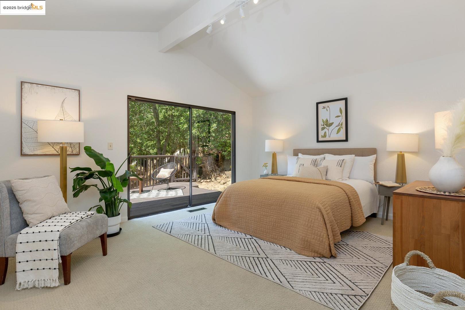 Detail Gallery Image 25 of 52 For 151 La Espiral, Orinda,  CA 94563 - 4 Beds | 2 Baths