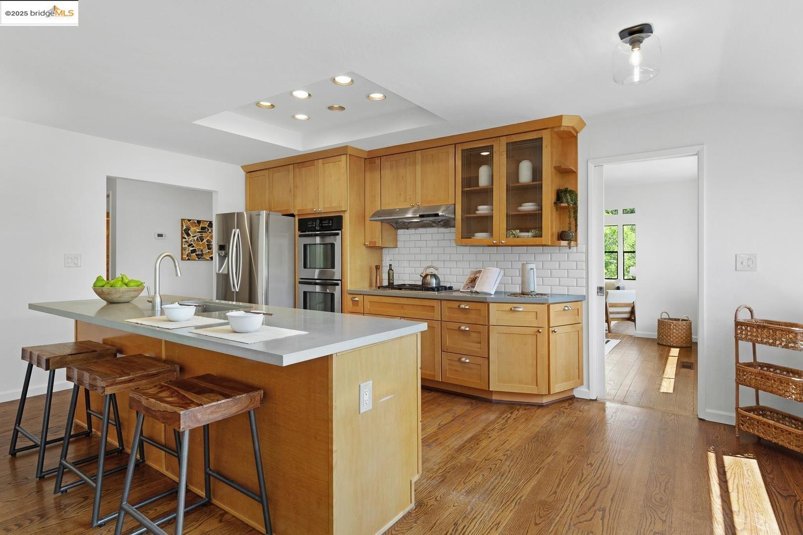 Detail Gallery Image 10 of 52 For 151 La Espiral, Orinda,  CA 94563 - 4 Beds | 2 Baths