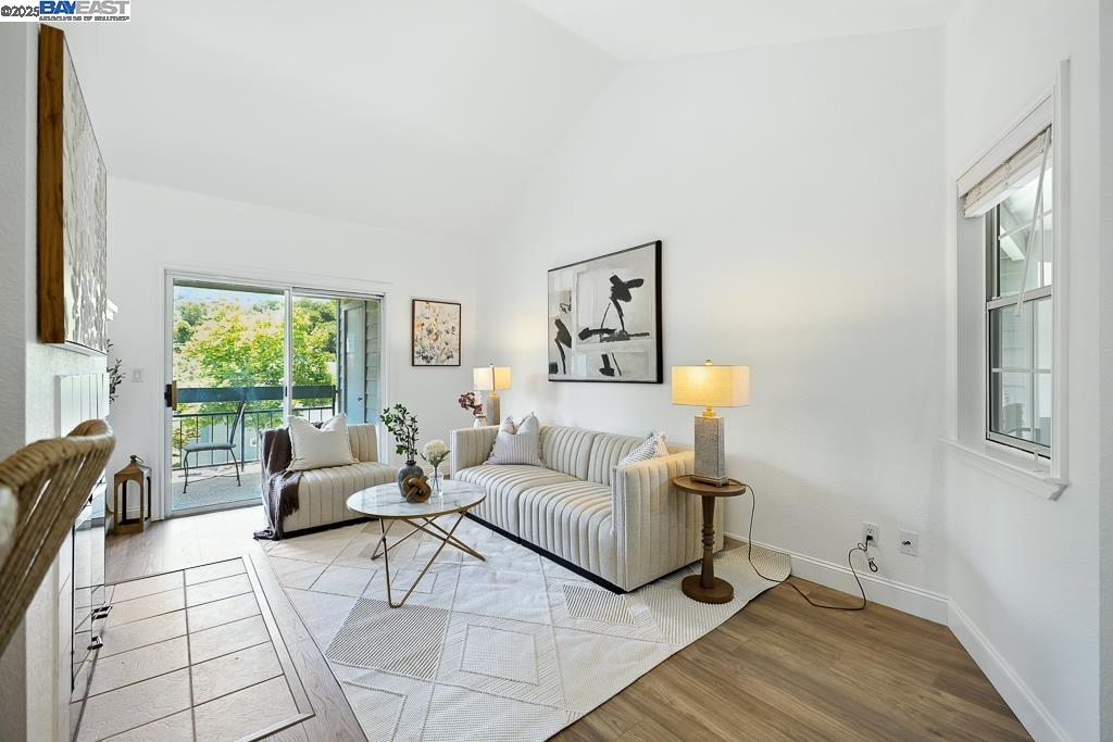 Detail Gallery Image 12 of 52 For 7860 Canyon Meadow Cir #H,  Pleasanton,  CA 94588 - 3 Beds | 2 Baths