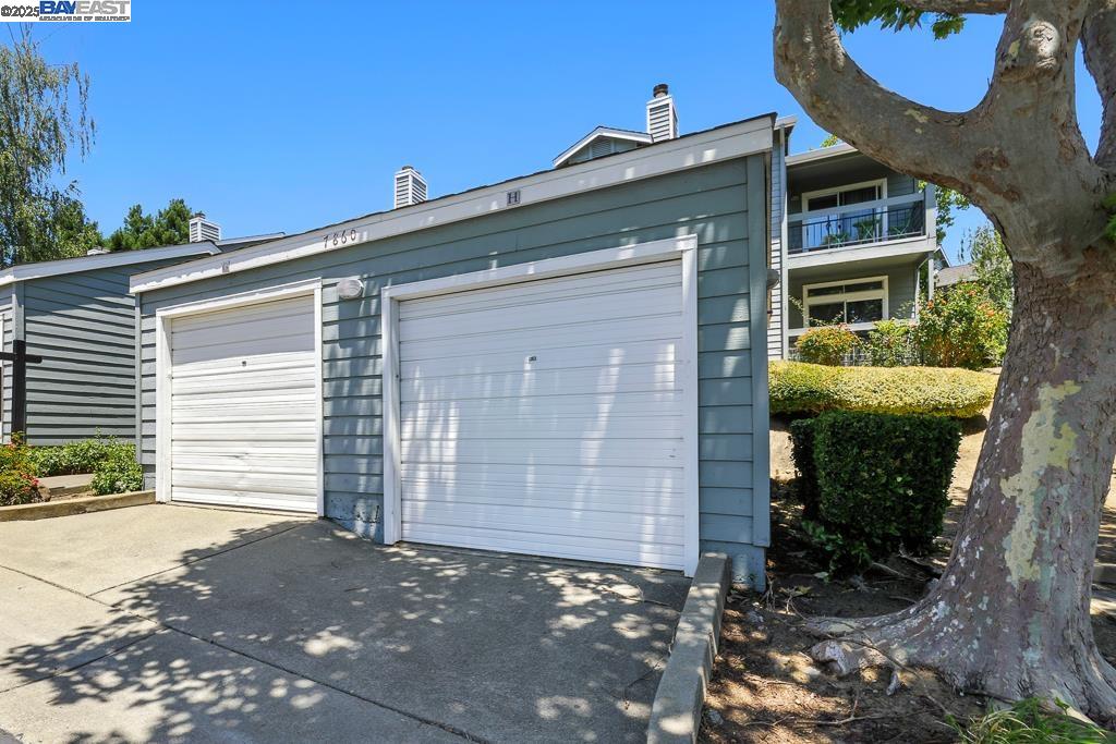 Detail Gallery Image 4 of 52 For 7860 Canyon Meadow Cir #H,  Pleasanton,  CA 94588 - 3 Beds | 2 Baths