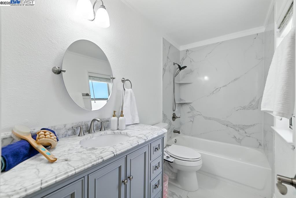 Detail Gallery Image 31 of 52 For 7860 Canyon Meadow Cir #H,  Pleasanton,  CA 94588 - 3 Beds | 2 Baths