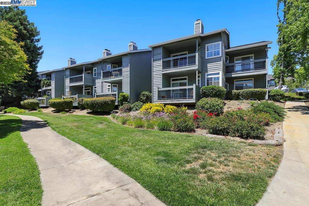 Detail Gallery Image 41 of 52 For 7860 Canyon Meadow Cir #H,  Pleasanton,  CA 94588 - 3 Beds | 2 Baths