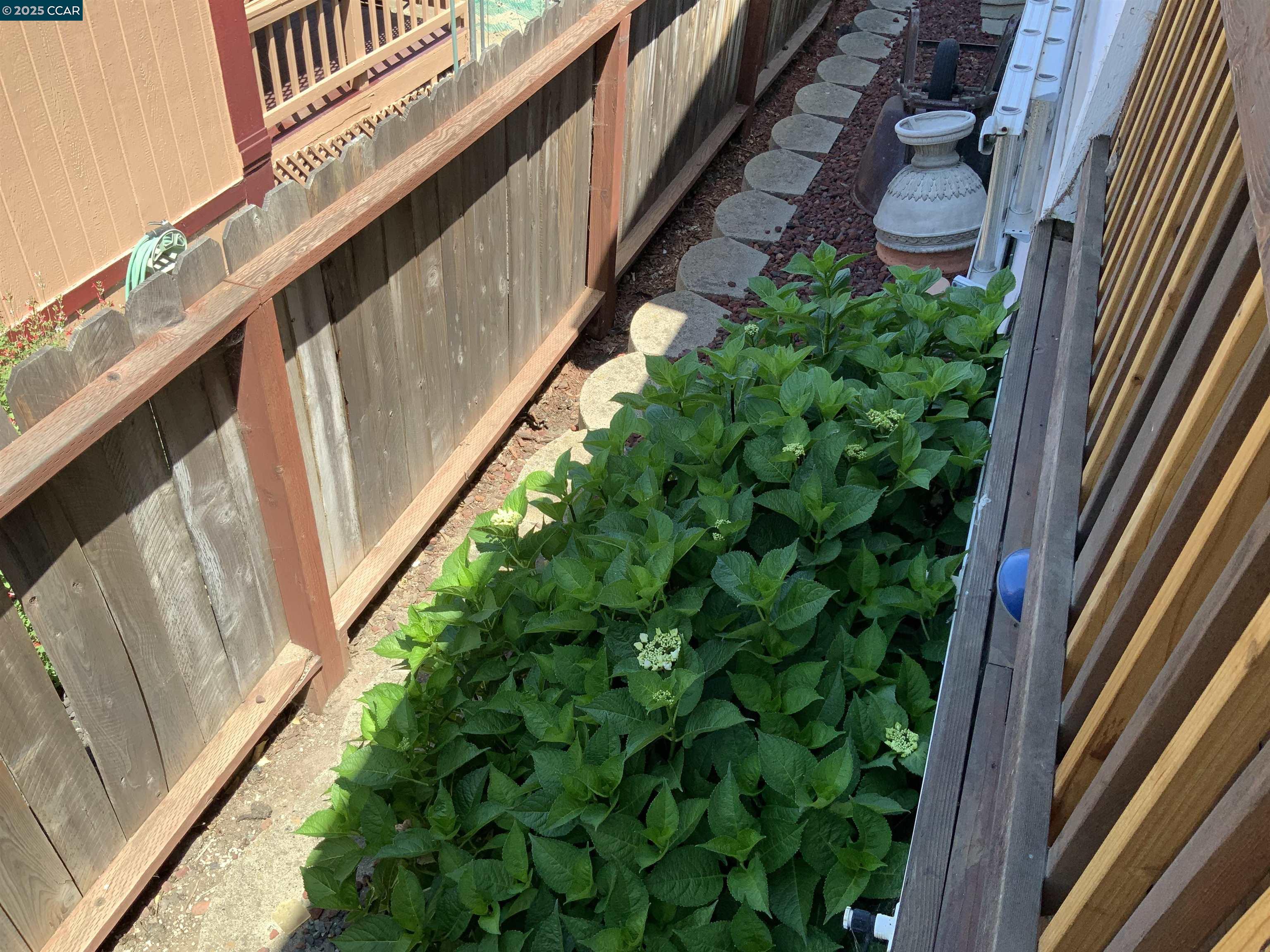 Detail Gallery Image 11 of 52 For 1920 Geneva Ln, Antioch,  CA 94509-0000 - 2 Beds | 2 Baths