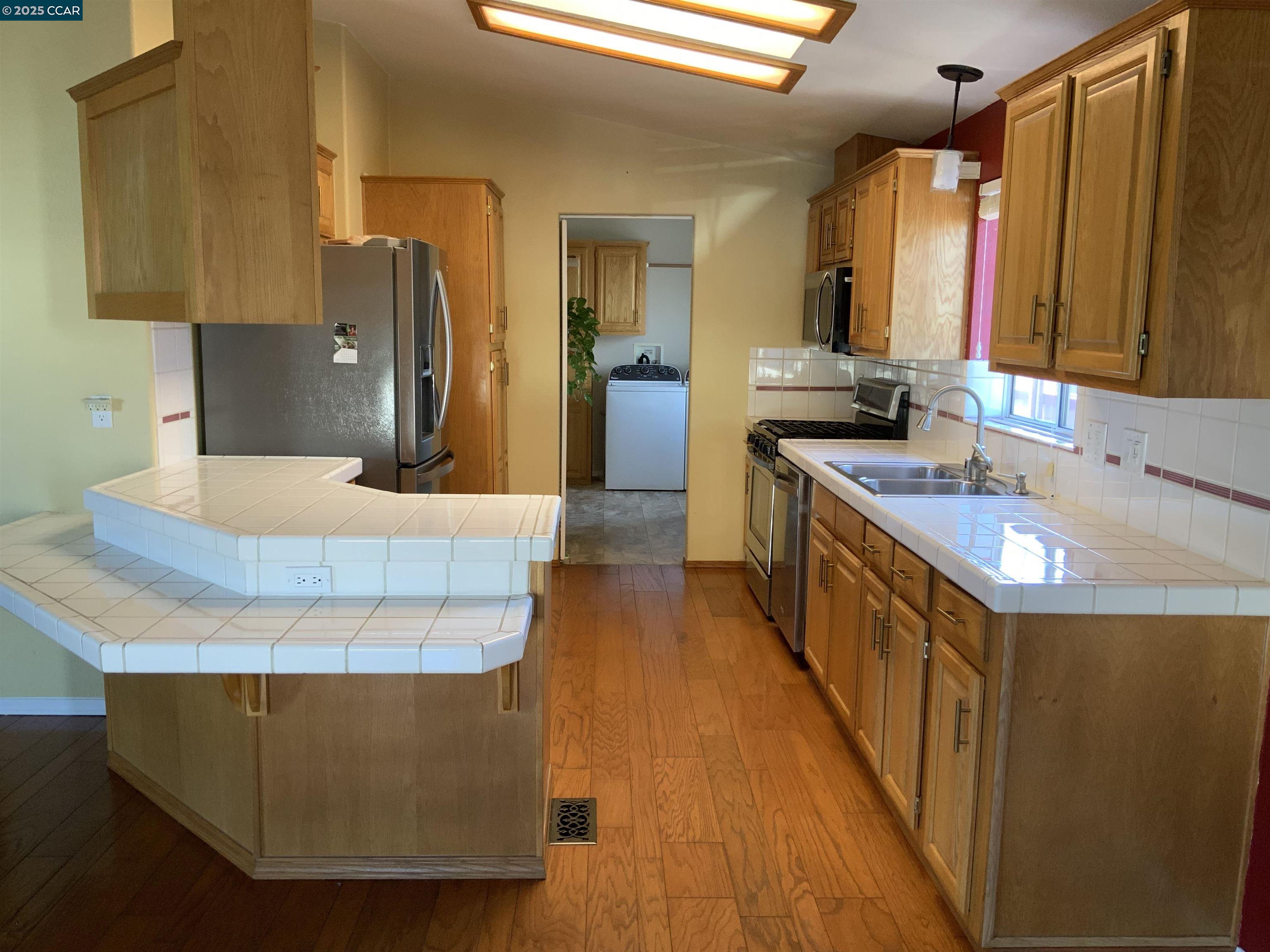 Detail Gallery Image 21 of 52 For 1920 Geneva Ln, Antioch,  CA 94509-0000 - 2 Beds | 2 Baths