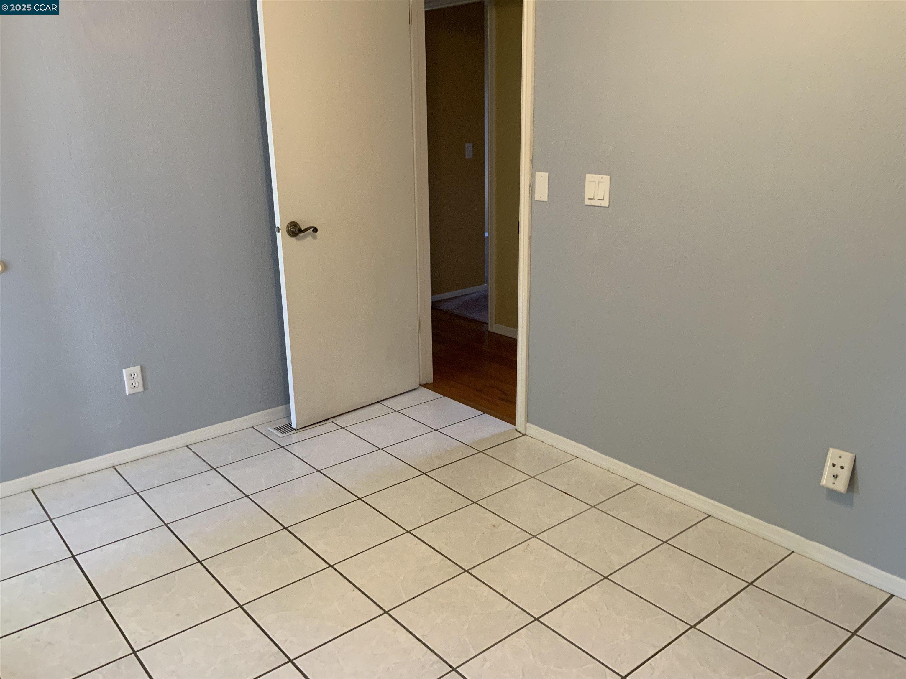 Detail Gallery Image 32 of 52 For 1920 Geneva Ln, Antioch,  CA 94509-0000 - 2 Beds | 2 Baths