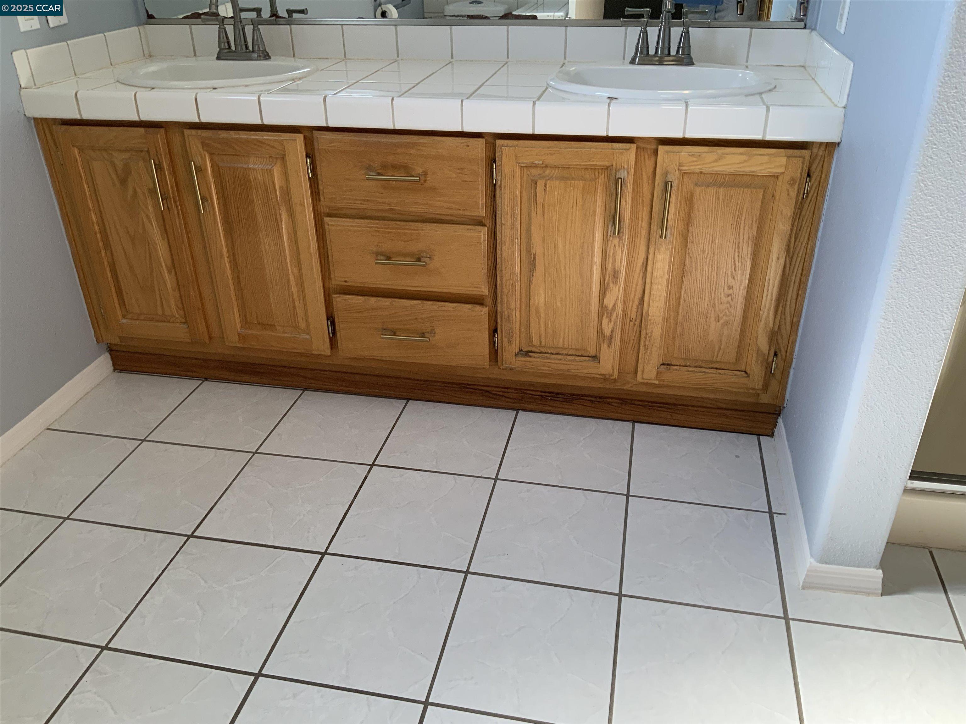 Detail Gallery Image 47 of 52 For 1920 Geneva Ln, Antioch,  CA 94509-0000 - 2 Beds | 2 Baths