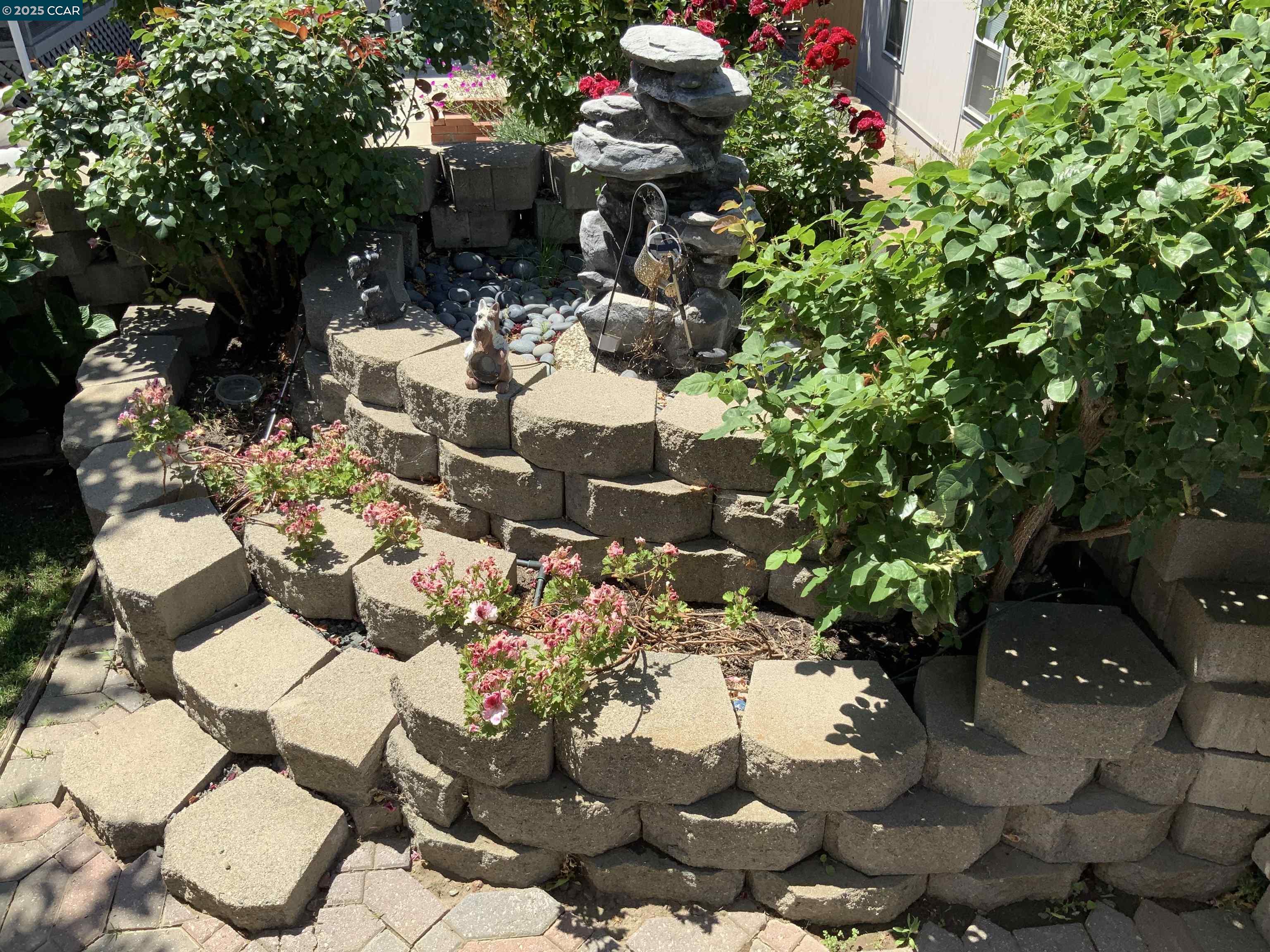 Detail Gallery Image 10 of 52 For 1920 Geneva Ln, Antioch,  CA 94509-0000 - 2 Beds | 2 Baths