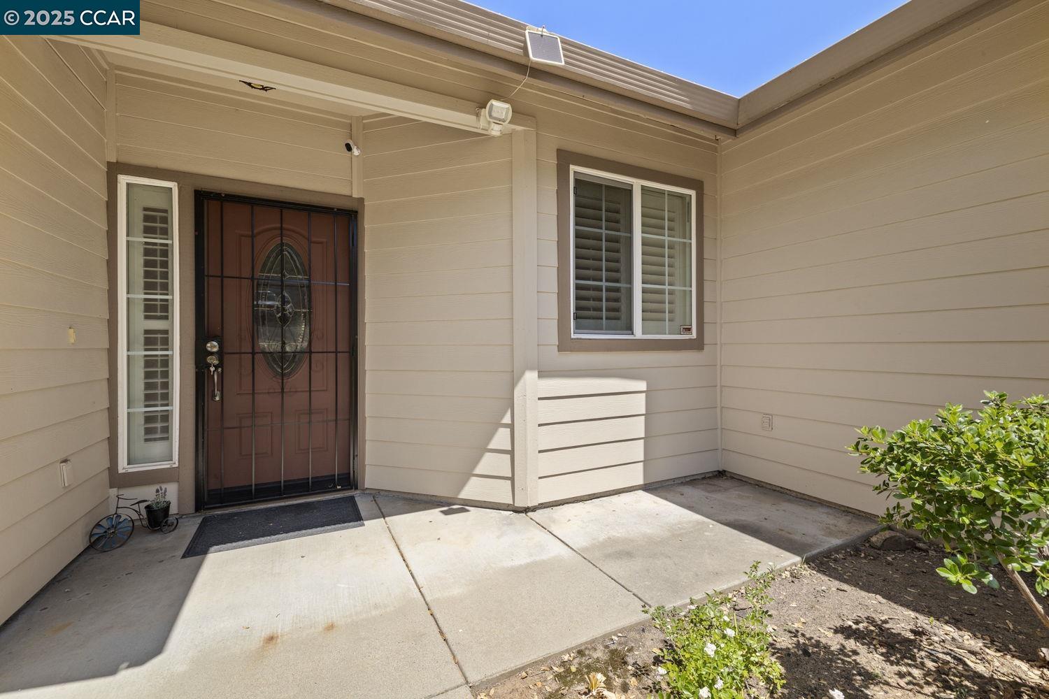 Detail Gallery Image 3 of 34 For 395 N Arbona Cir, Sonora,  CA 95370 - 4 Beds | 2 Baths
