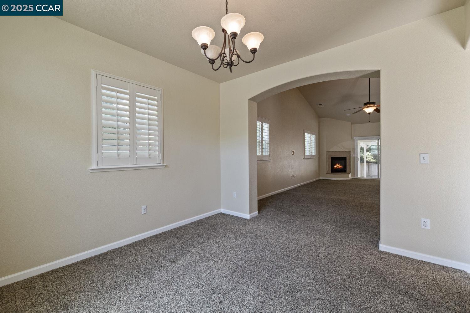 Detail Gallery Image 7 of 34 For 395 N Arbona Cir, Sonora,  CA 95370 - 4 Beds | 2 Baths
