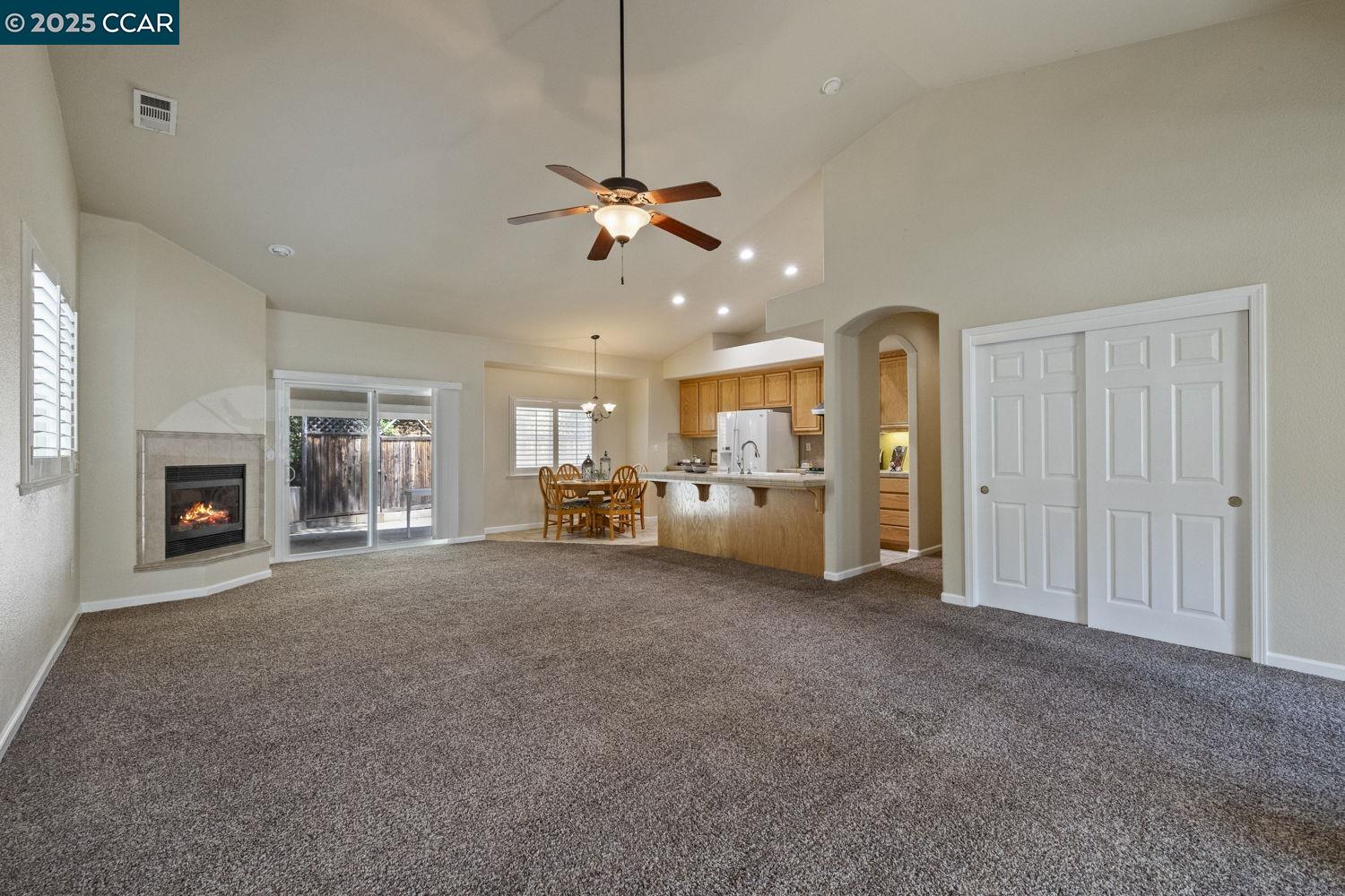 Detail Gallery Image 8 of 34 For 395 N Arbona Cir, Sonora,  CA 95370 - 4 Beds | 2 Baths