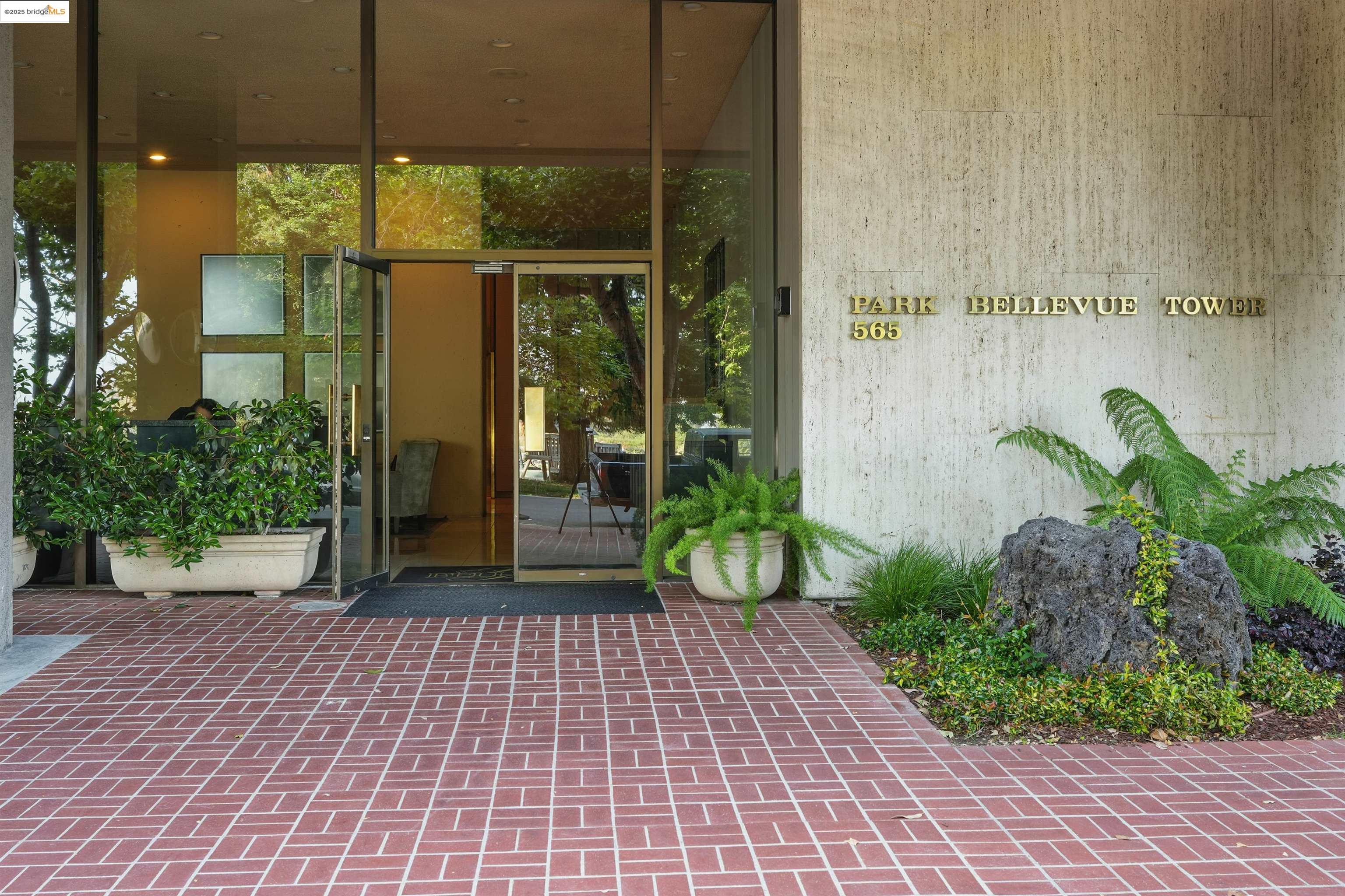 Photo #3: 41100532 Listing 