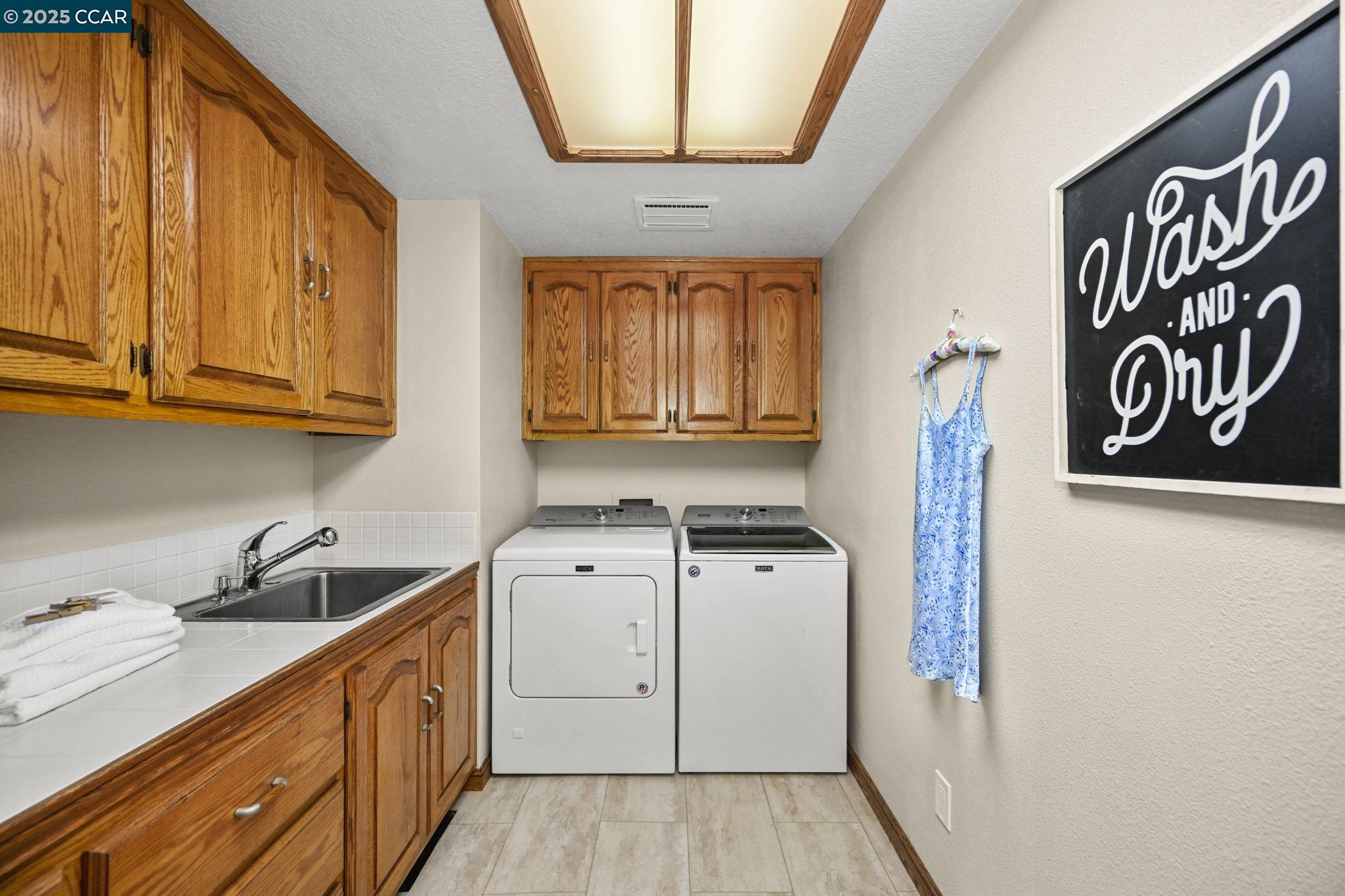 Detail Gallery Image 20 of 34 For 576 Best Rd, Pleasant Hill,  CA 94523 - 4 Beds | 3/1 Baths