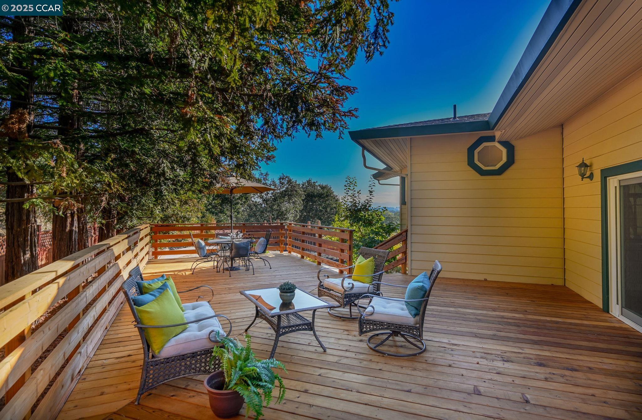 Detail Gallery Image 26 of 34 For 576 Best Rd, Pleasant Hill,  CA 94523 - 4 Beds | 3/1 Baths
