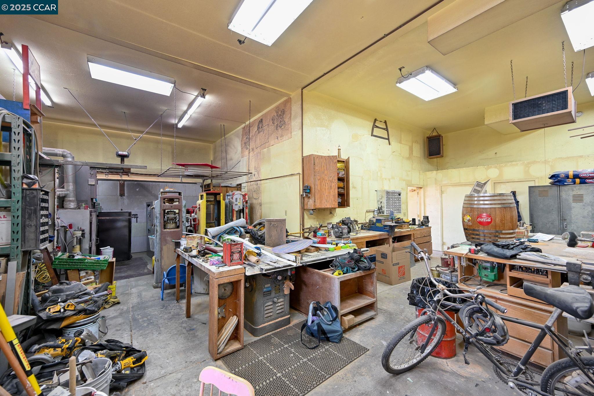 Detail Gallery Image 33 of 34 For 576 Best Rd, Pleasant Hill,  CA 94523 - 4 Beds | 3/1 Baths