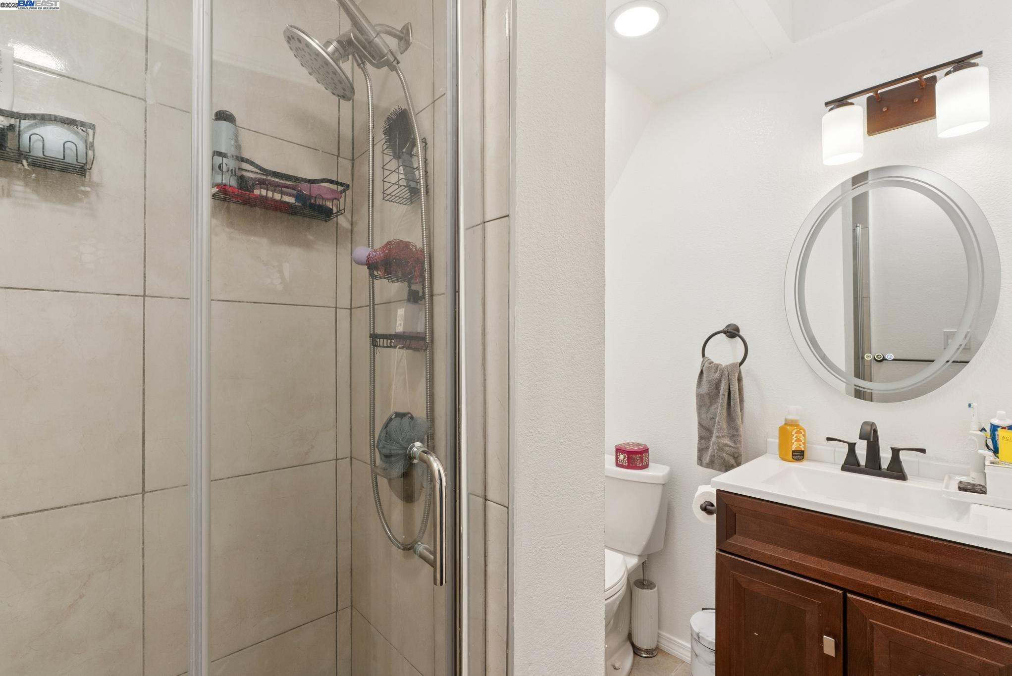 Detail Gallery Image 23 of 56 For 1706 Fairview St, Berkeley,  CA 94703 - 4 Beds | 2 Baths