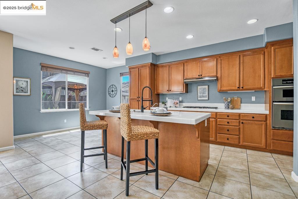 Detail Gallery Image 14 of 42 For 6327 Crystal Springs Cir, Discovery Bay,  CA 94505 - 4 Beds | 3 Baths