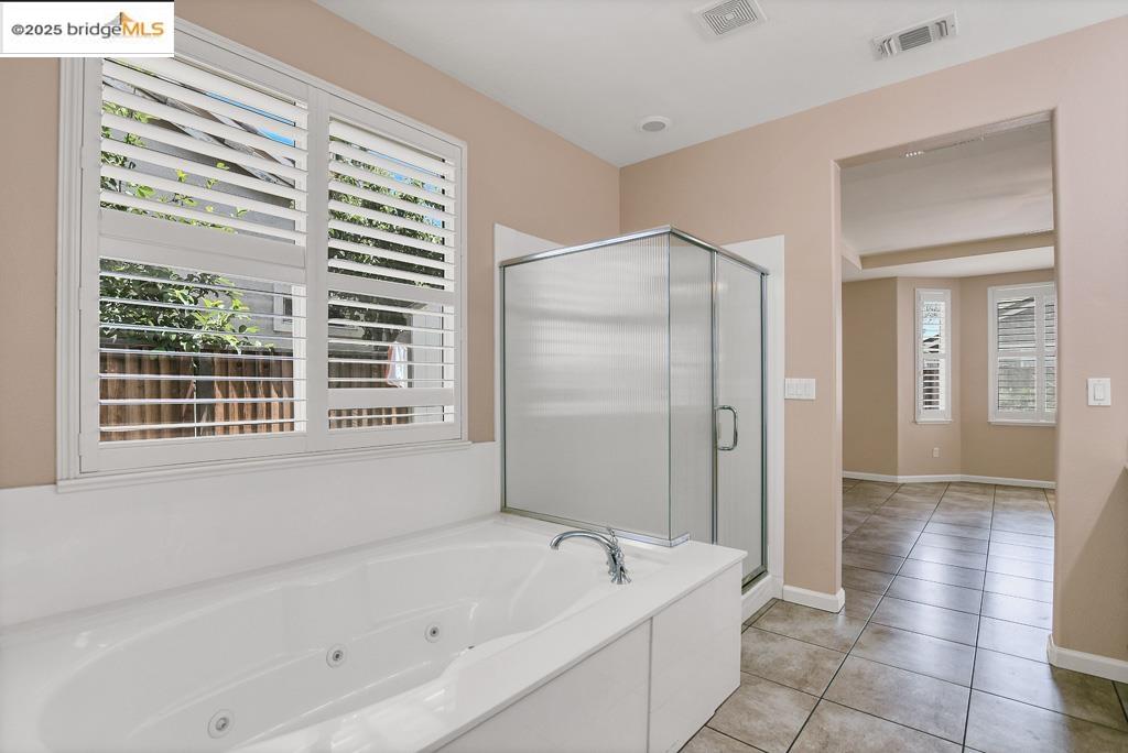 Detail Gallery Image 20 of 42 For 6327 Crystal Springs Cir, Discovery Bay,  CA 94505 - 4 Beds | 3 Baths