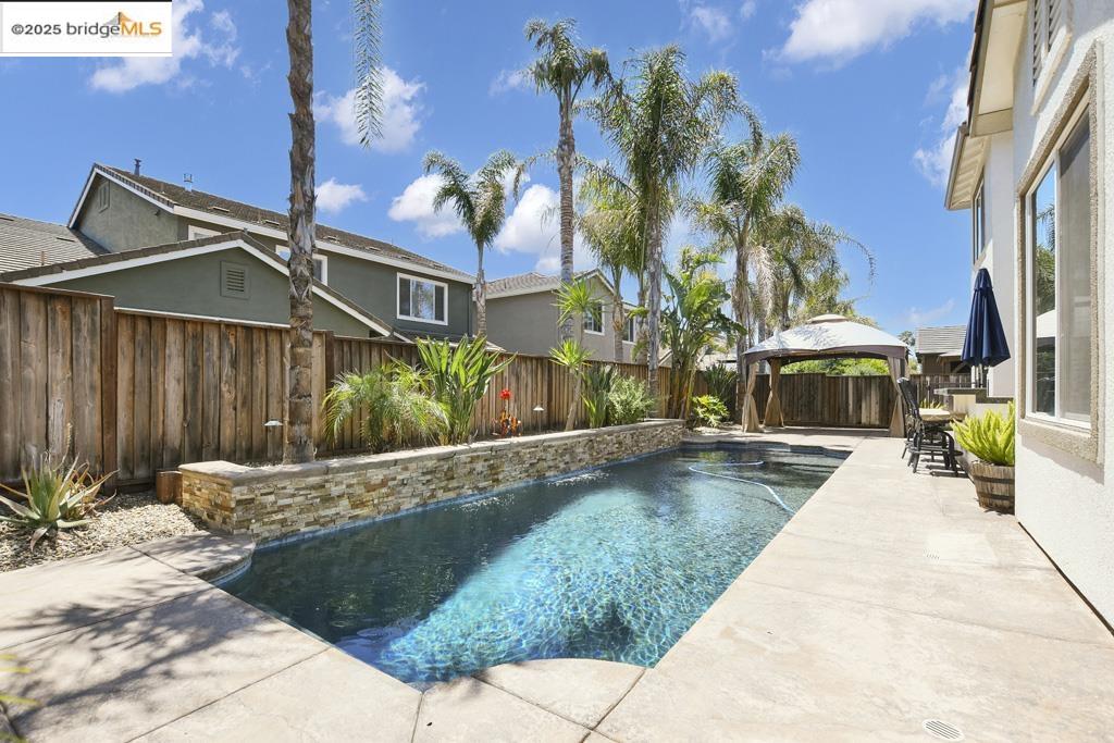 Detail Gallery Image 31 of 42 For 6327 Crystal Springs Cir, Discovery Bay,  CA 94505 - 4 Beds | 3 Baths
