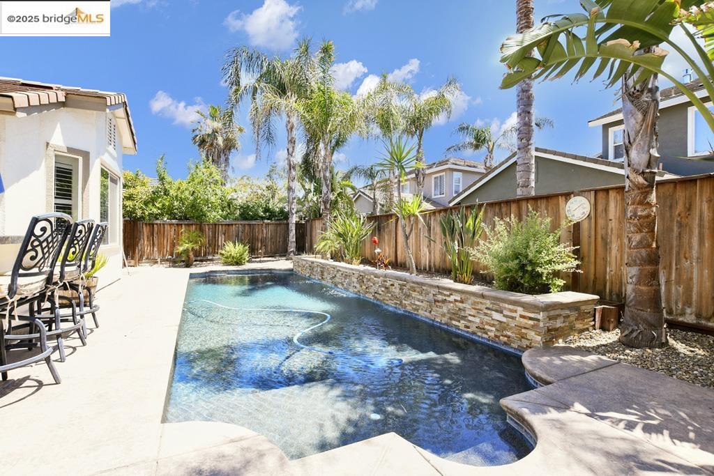 Detail Gallery Image 32 of 42 For 6327 Crystal Springs Cir, Discovery Bay,  CA 94505 - 4 Beds | 3 Baths