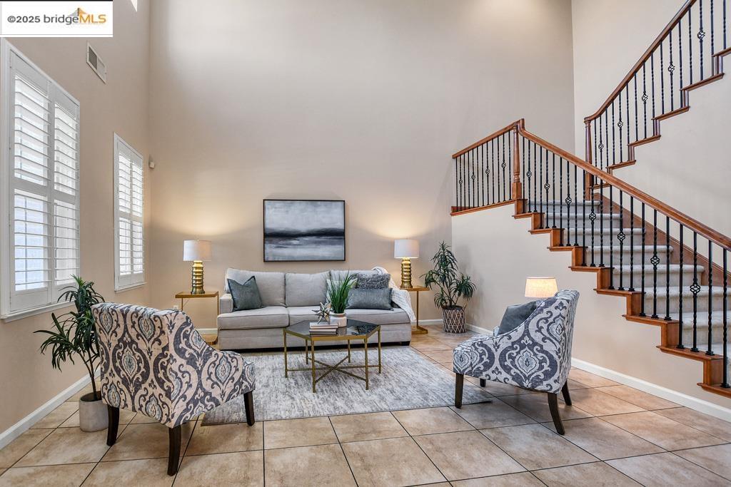 Detail Gallery Image 8 of 42 For 6327 Crystal Springs Cir, Discovery Bay,  CA 94505 - 4 Beds | 3 Baths