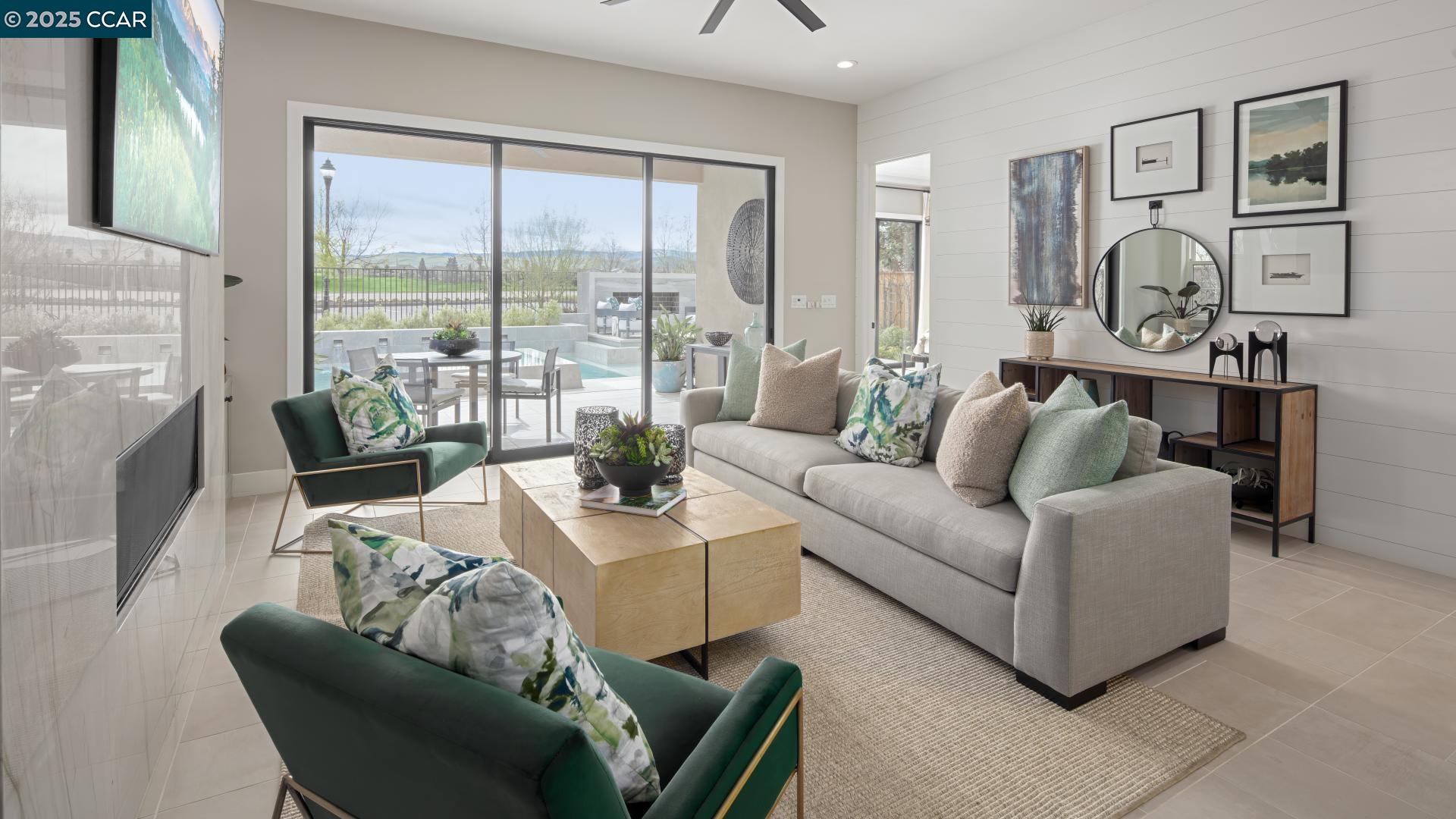 Detail Gallery Image 2 of 24 For 2803 Stampede Lane, Tracy,  CA 95377 - 2 Beds | 2 Baths