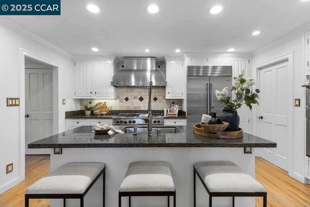 Detail Gallery Image 17 of 60 For 5 Kayser Ct, Walnut Creek,  CA 94596 - 5 Beds | 3 Baths