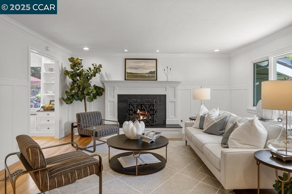 Detail Gallery Image 9 of 60 For 5 Kayser Ct, Walnut Creek,  CA 94596 - 5 Beds | 3 Baths