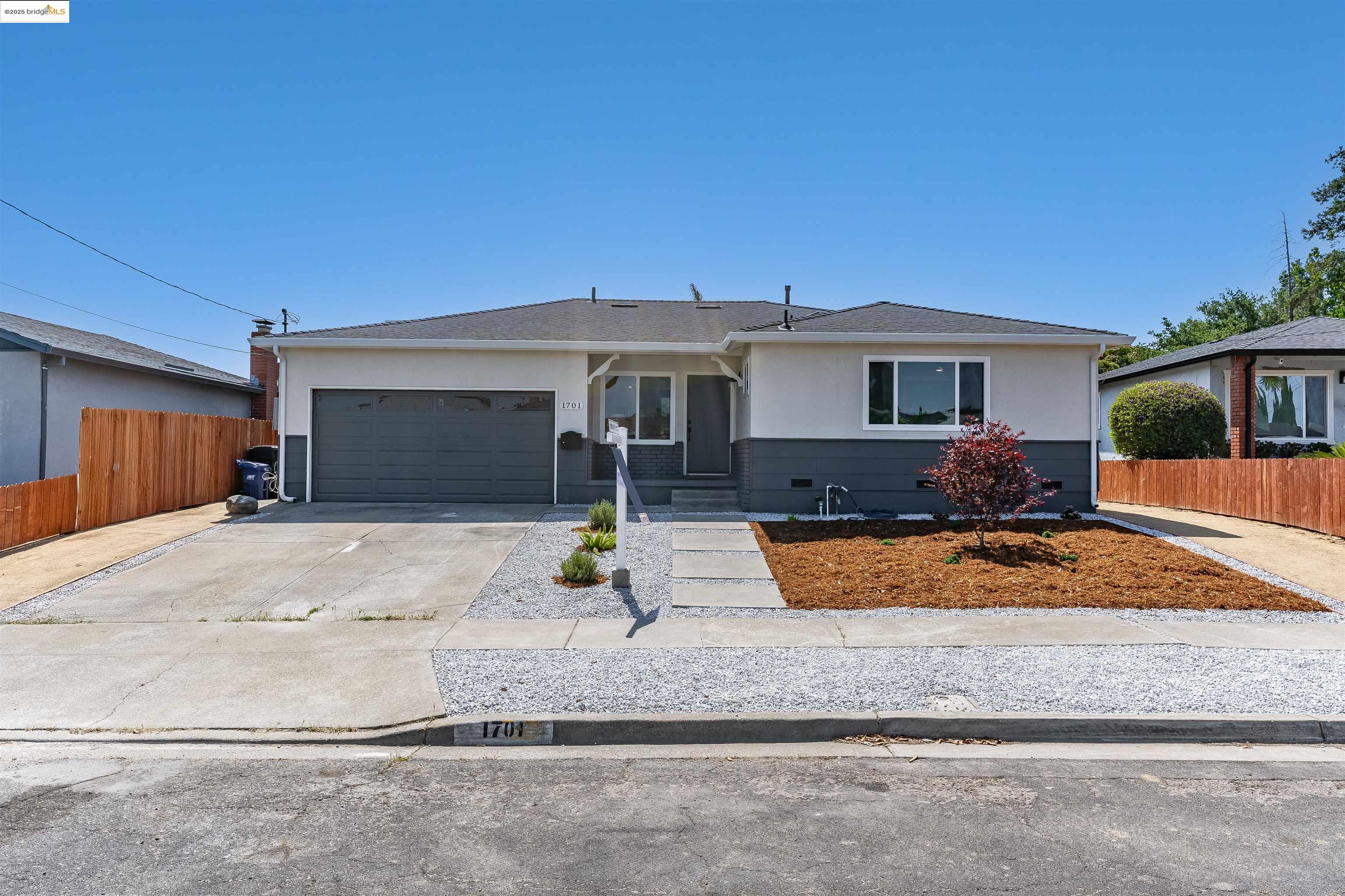Detail Gallery Image 1 of 1 For 1701 Crestview Dr, Antioch,  CA 94509 - 3 Beds | 2 Baths