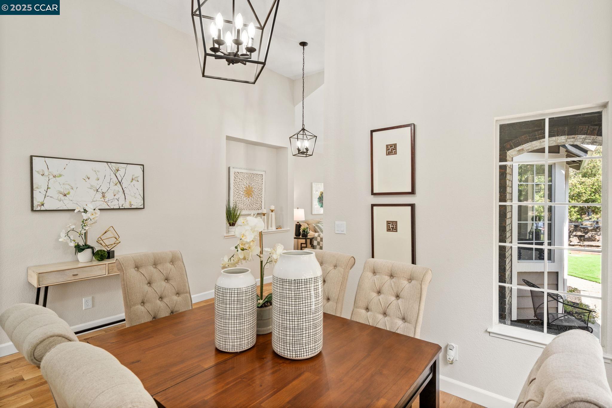 Detail Gallery Image 12 of 52 For 216 Falcon Pl, Clayton,  CA 94517 - 3 Beds | 2 Baths