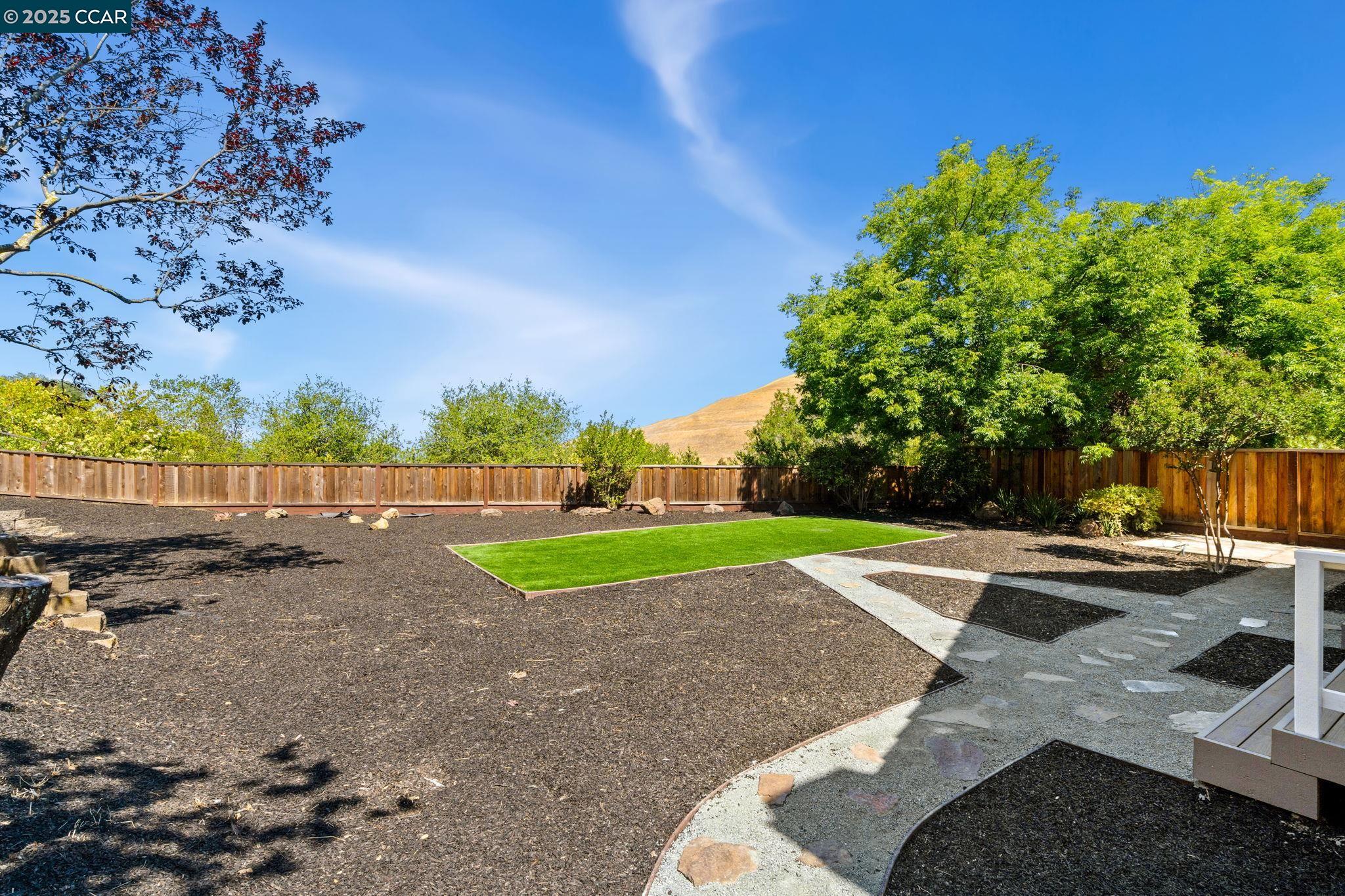 Detail Gallery Image 38 of 52 For 216 Falcon Pl, Clayton,  CA 94517 - 3 Beds | 2 Baths