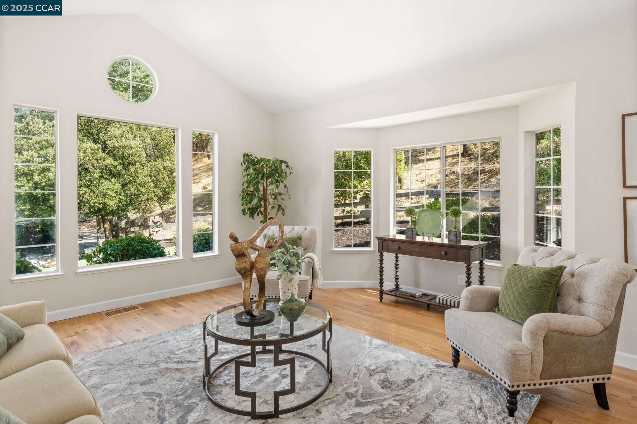 Detail Gallery Image 5 of 52 For 216 Falcon Pl, Clayton,  CA 94517 - 3 Beds | 2 Baths