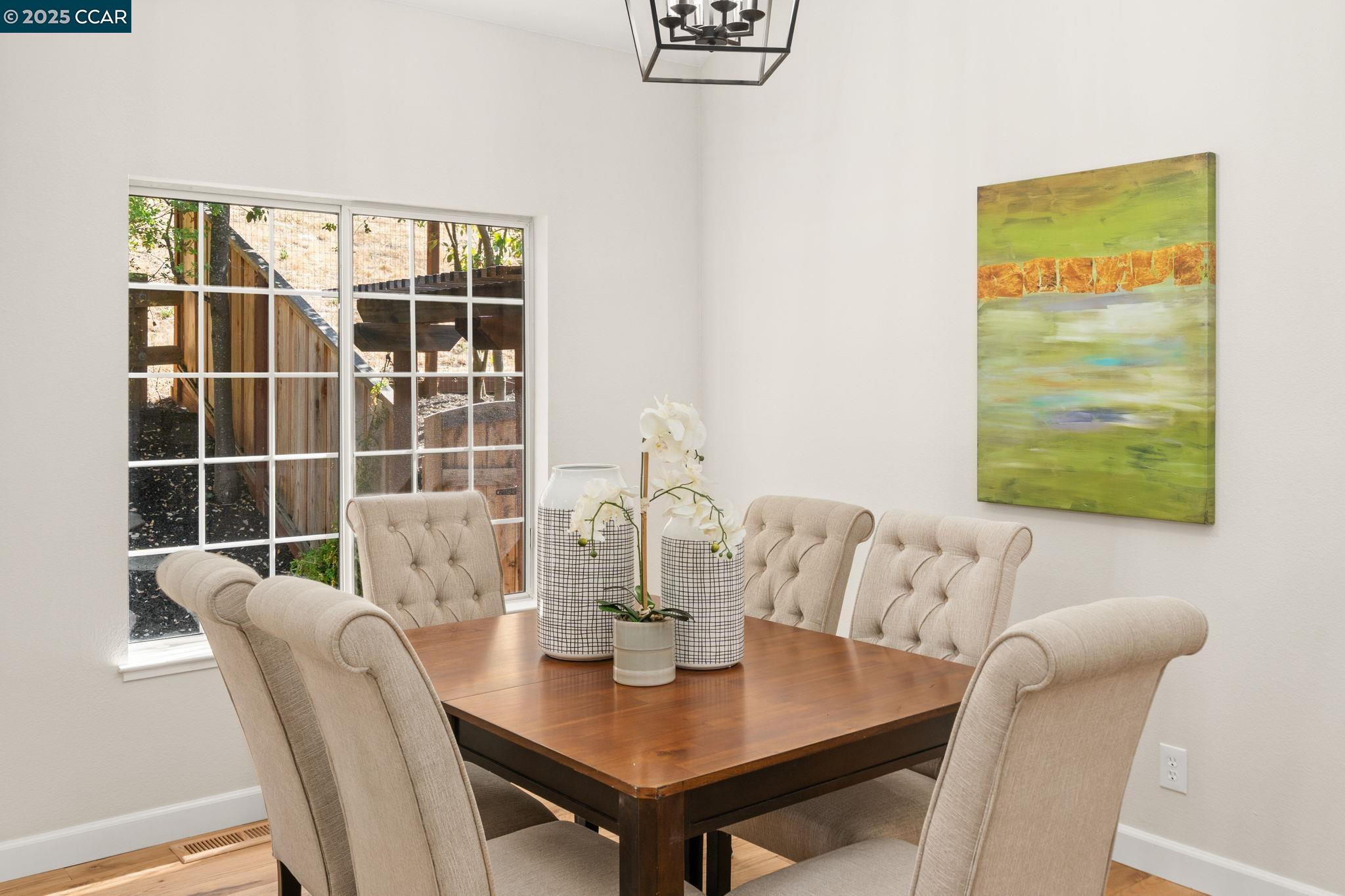 Detail Gallery Image 9 of 52 For 216 Falcon Pl, Clayton,  CA 94517 - 3 Beds | 2 Baths